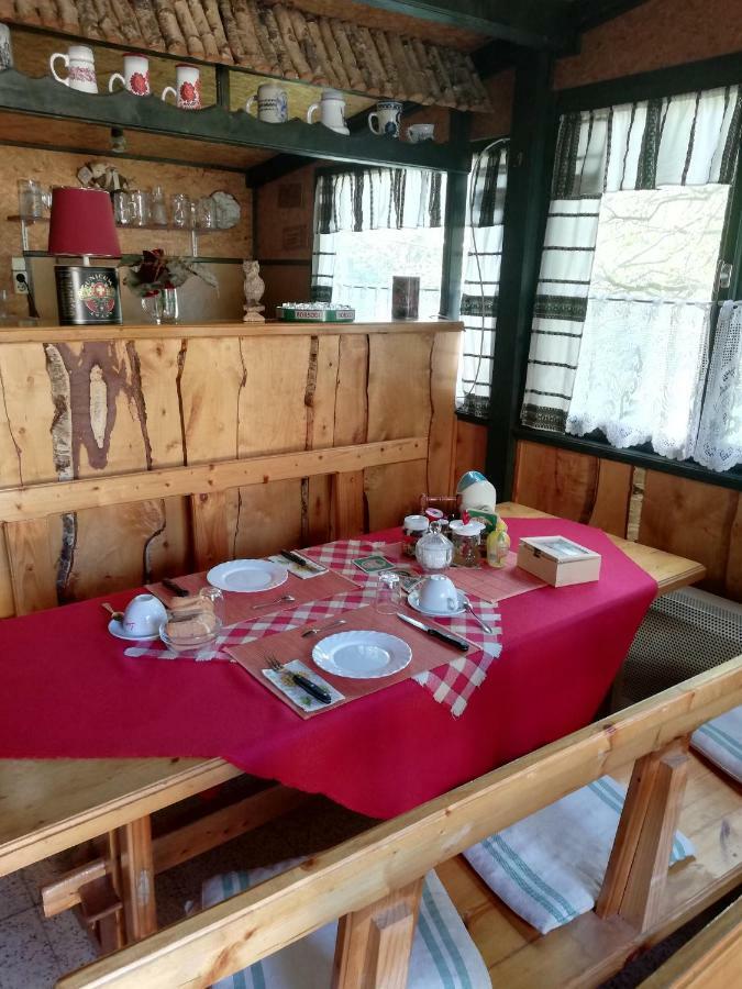 Grill Garten Vendeghaz Hotel Кестели Екстериор снимка